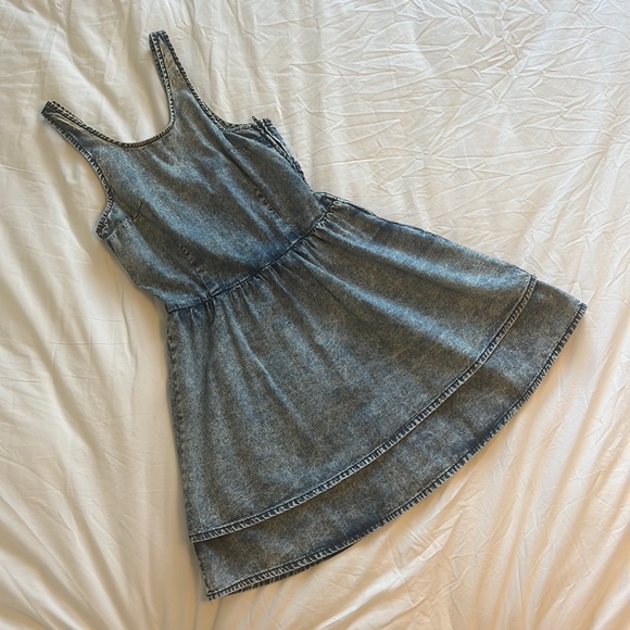 Topshop Moto Lattice Acid Wash Denim Dress - Picture 4 of 6